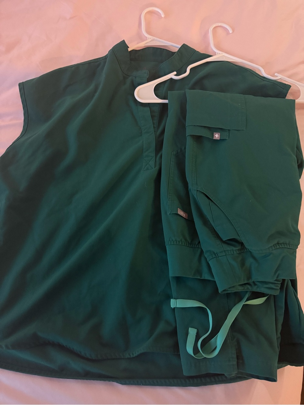 FIGS Hunter Green Classic Matching Scrub Set